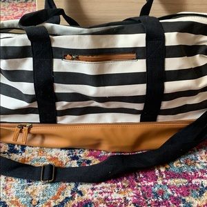 Black and white duffle with shoe compartment